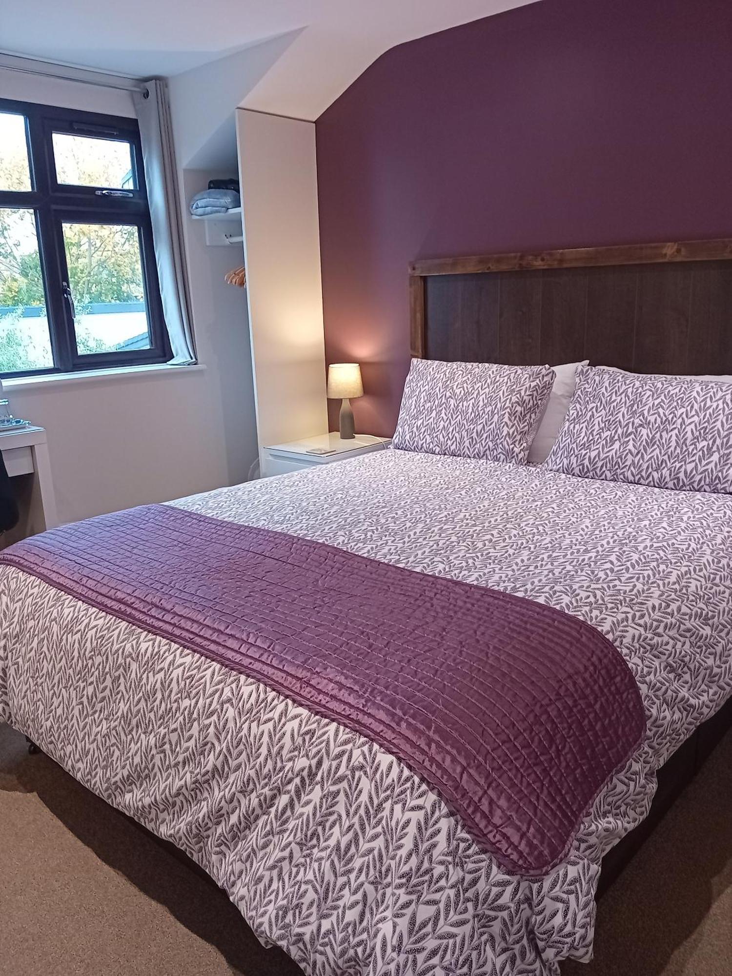 Middle House Bed & Breakfast Coventry Eksteriør bilde