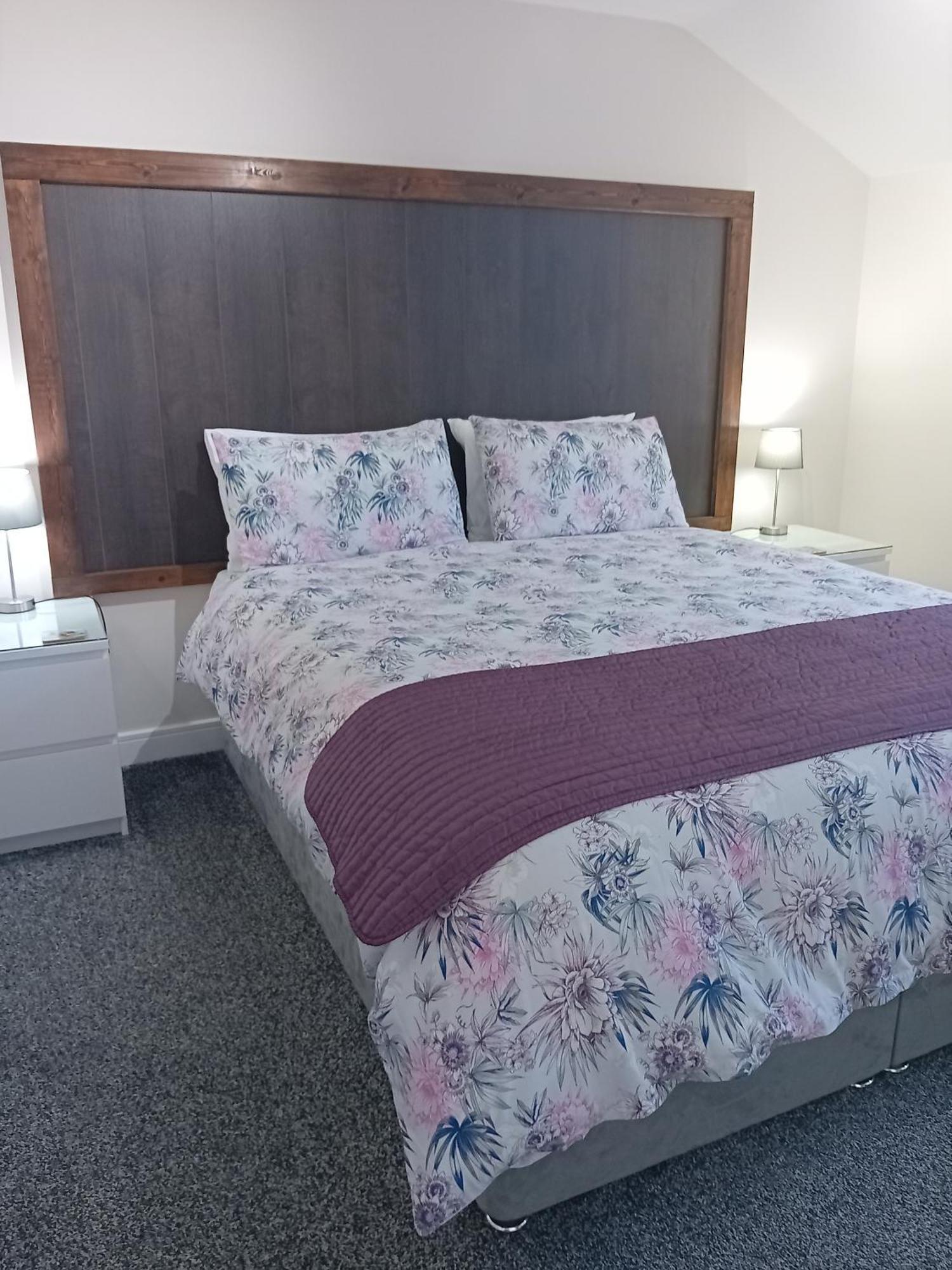 Middle House Bed & Breakfast Coventry Eksteriør bilde